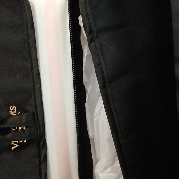 Victoria's Secret Travel Jewelry makeup roll up bag NIB - Picture 4 of 6